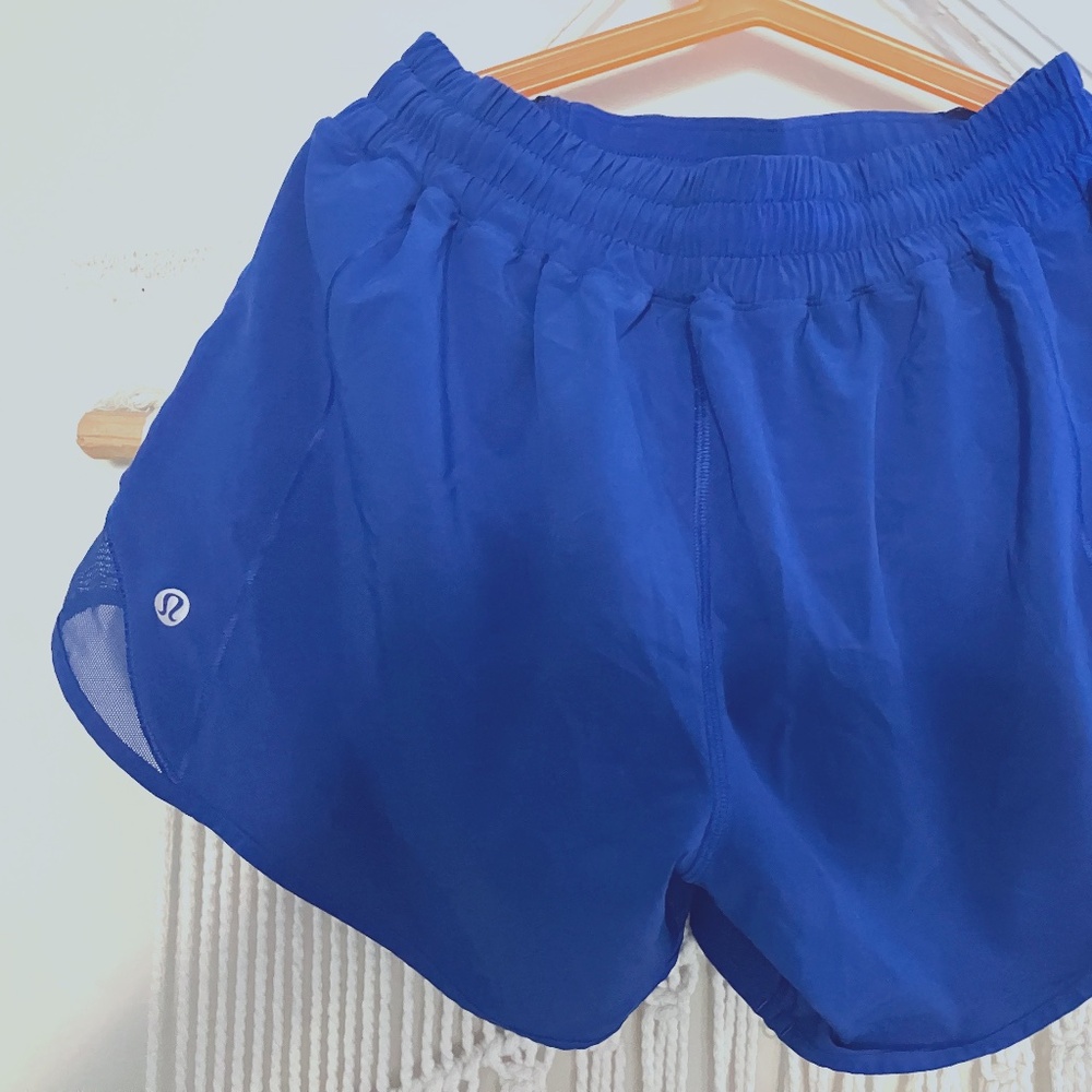 Lululemon Hotty Hot High-rise Lined Short 2.5”